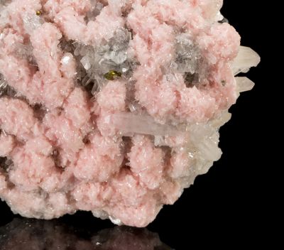 Rhodochrosite & Stilbite on Quartz (rare combo) W.S. Logan Coll.)